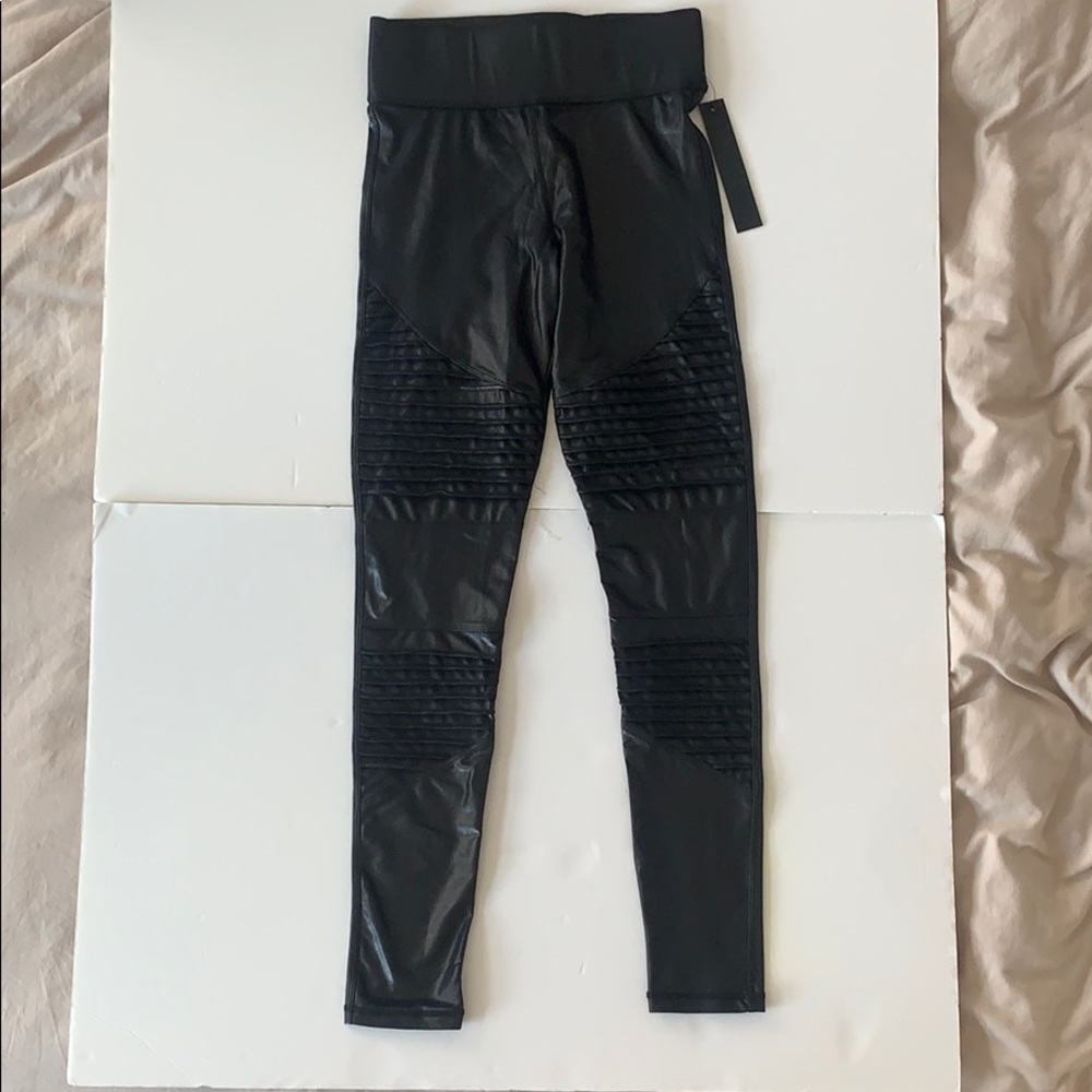 New w/ tags Carbon38 shiny moto legging size S
